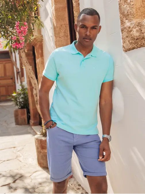 Bavlnená jasno modrá polokošeľa s jemným nápisom V2 S1746