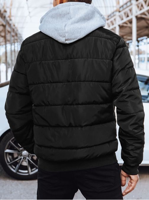 Atraktívna čierna bunda s kapucňou kontrastnej farby