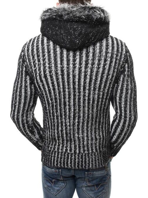 Čierny zimný sveter 4800