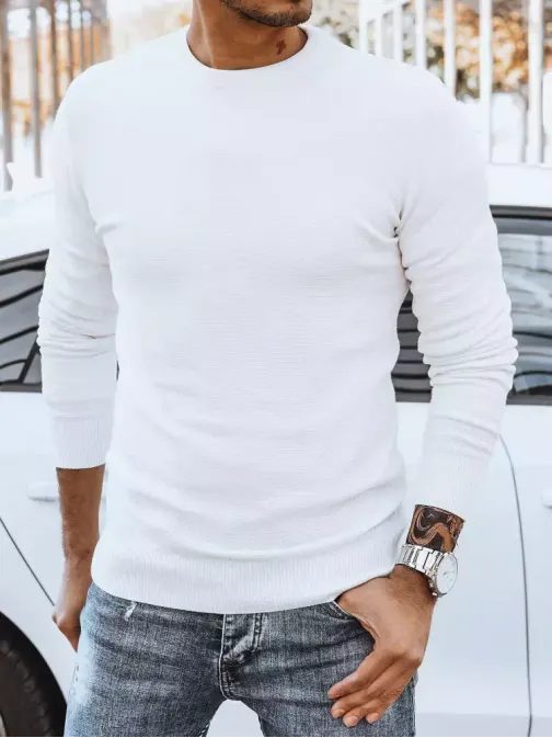 Elegantný sveter v bielej farbe