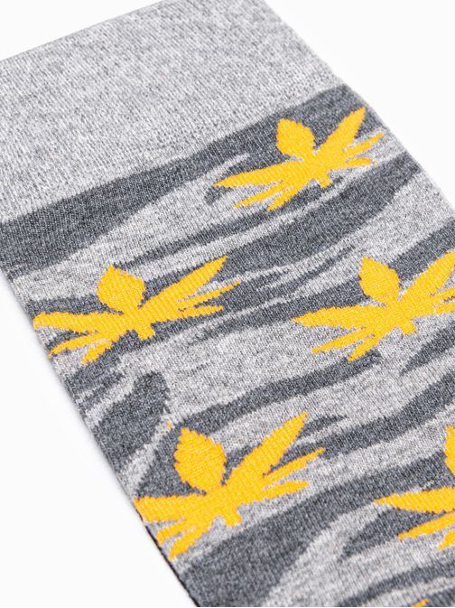 Veselé pánske ponožky v šedej farbe U112