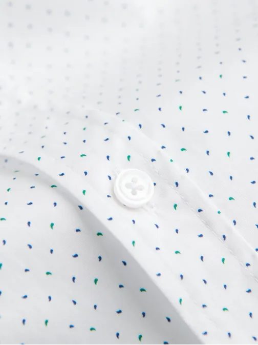 Biela pánska košeľa s drobným vzorom V1 K698