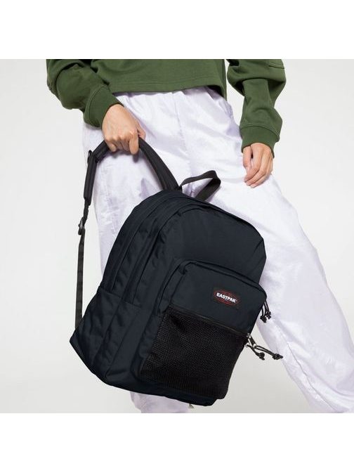 Ruksak v granátovej farbe Eastpak Pinnacle