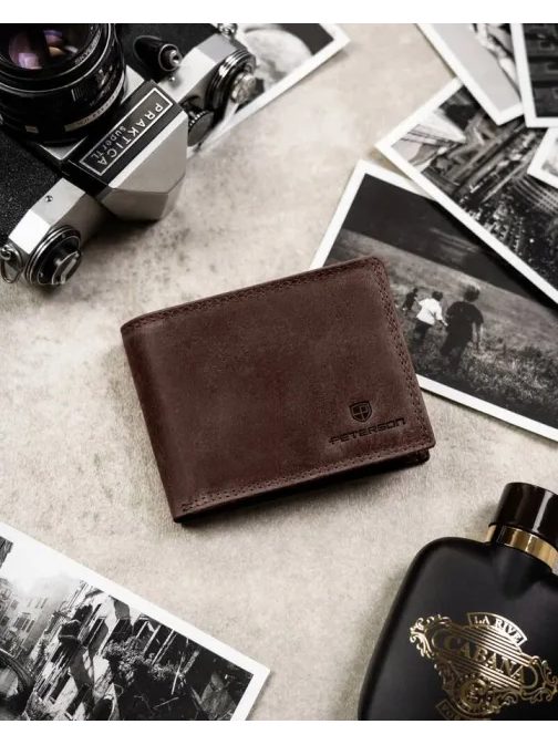 Hnedý kožený set Peterson - peňaženka a kľúčenka