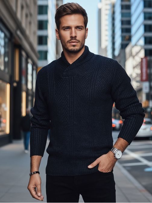 Trendy vlnený sveter na zimu v modrej farbe