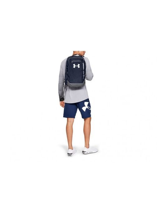 Tmavo modrý batoh UNDER ARMOUR HUSTLE BACKPACK