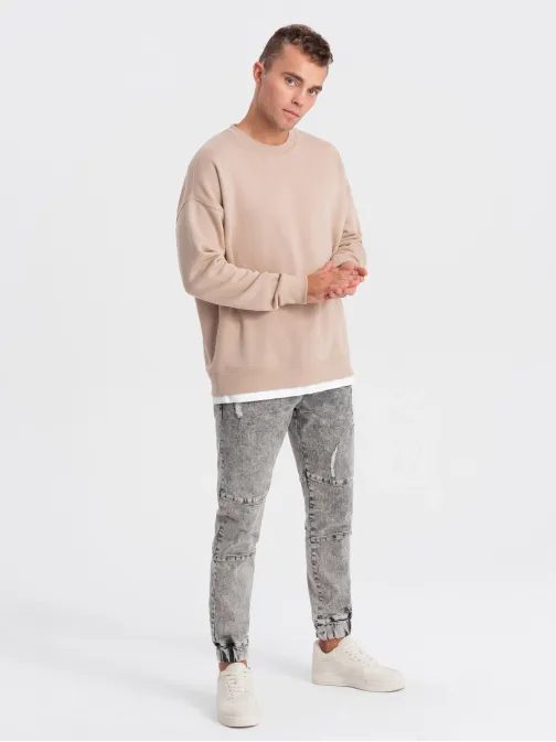 Trendy šedé rifľové joggery s ozdobnými odreninami V3 PADJ-0153