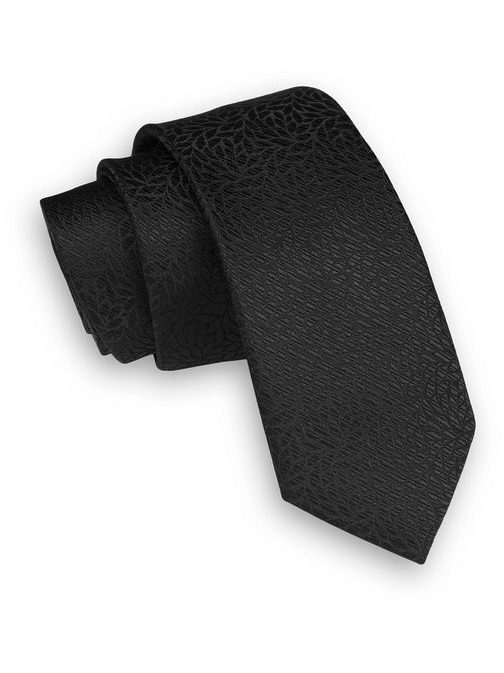 Čierna kravata v elegantnom prevedení