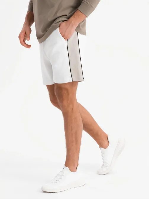 Nadčasové biele pánske kraťasy V1 SRSK-0182