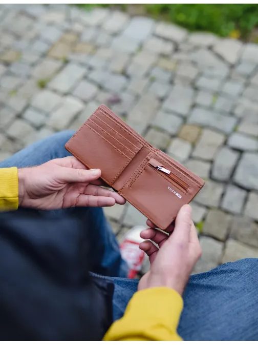 Moderná hnedá peňaženka Merope