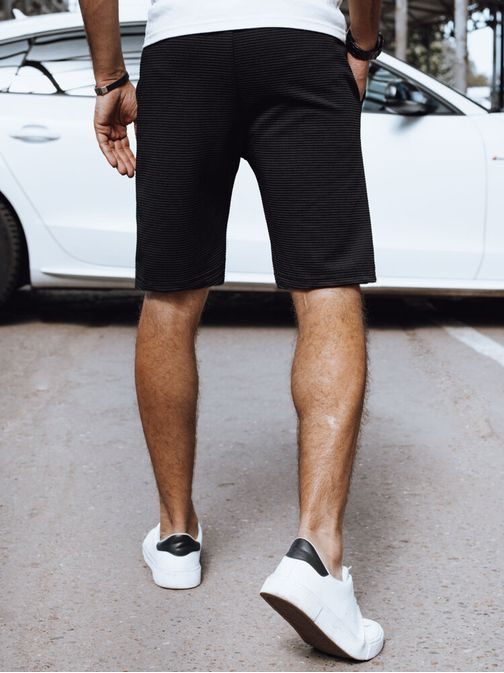 Trendy pánske čierne  vzorované kraťasy