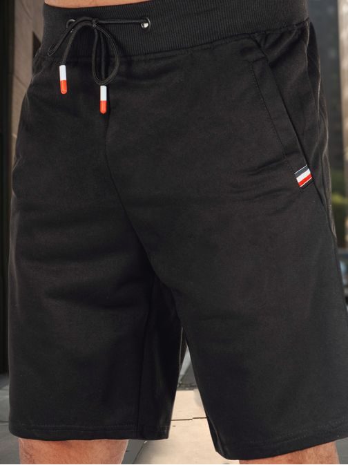 Pohodlné čierne kraťasy s logom