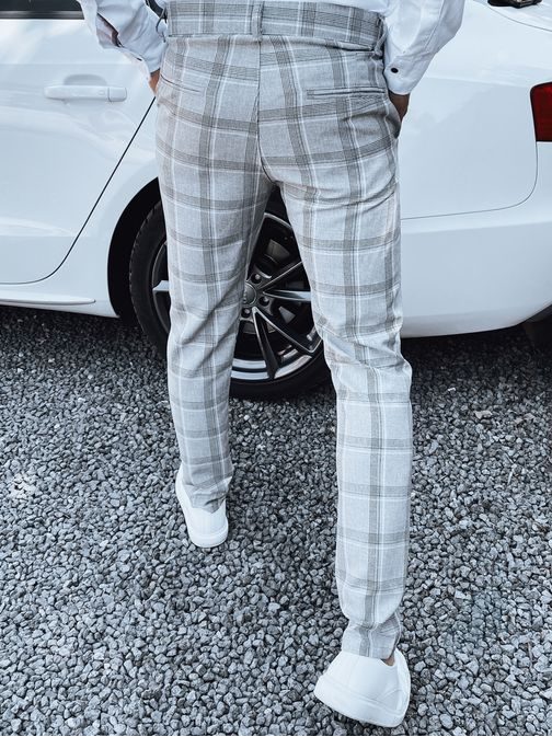 Pútavé svetlo sivé nohavice s károvaným vzorom