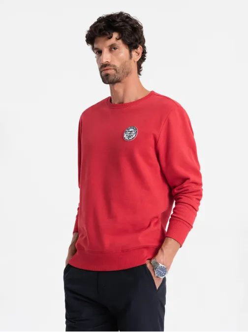 Pohodlná červená mikina s nášivkou V1 SSNZ-0134