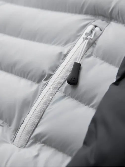 Trendová grafitovo-biela prešívaná bunda V3 JALP-0206