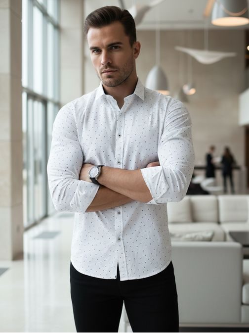 Biela slim fit pánska košeľa so modrým vzorom