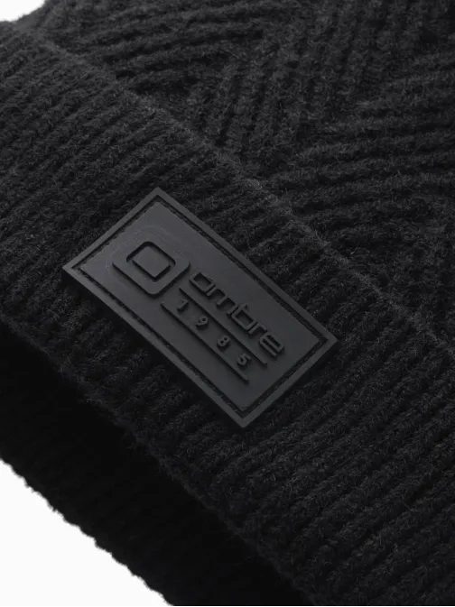 Zimná čierna pánska čiapka V1 ACWH-0122