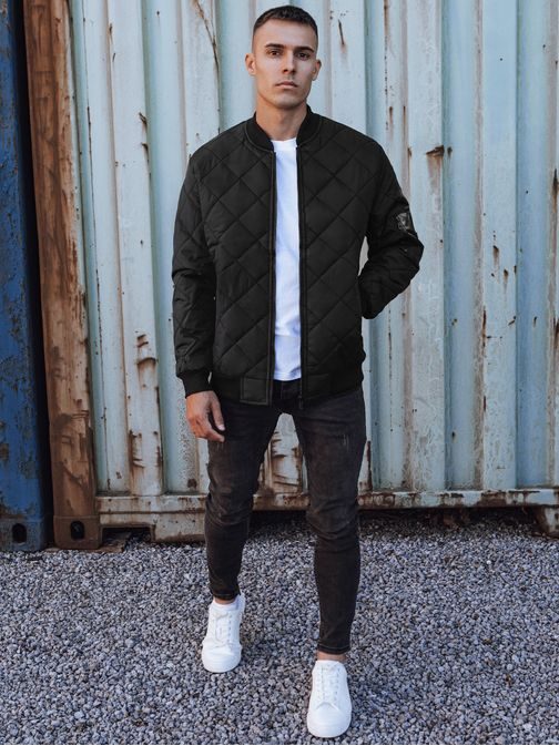 Čierna prešívaná bunda s ozdobným vreckom