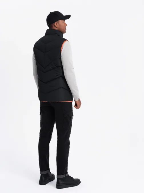 Trendy čierna prešívaná vesta V4 JAVJ-0210