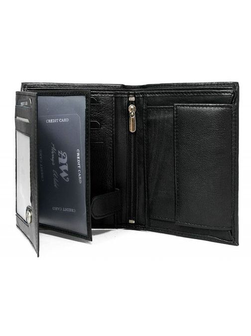 Elegantná čierna peňaženka s kovovou aplikáciou