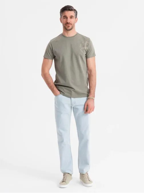 Pánske olivové tričko s trendy nápisom V2 TSFP-0225