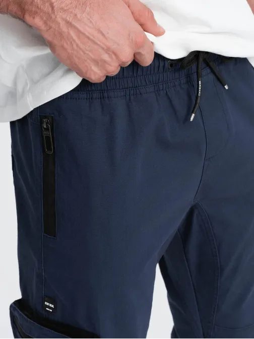 Nadčasové tmavo modré joggery V5 PAJO-0135