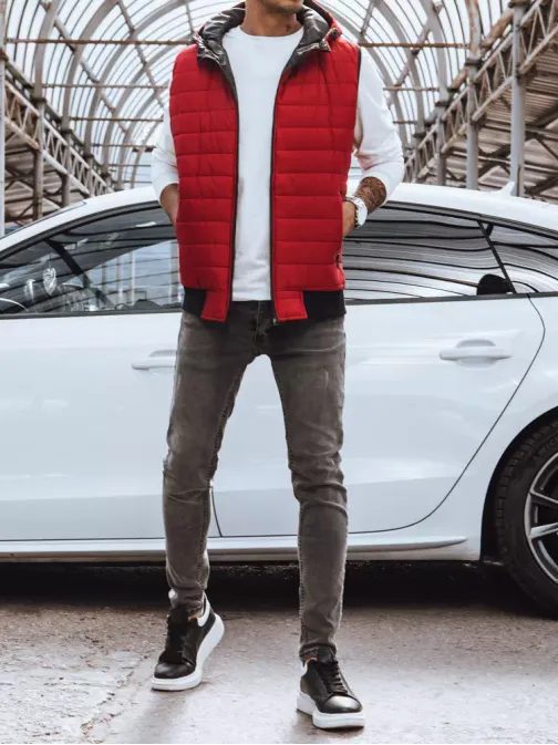 Trendová vesta s kapucňou v červenej farbe