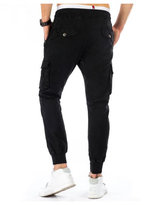 Čierne pánske chino nohavice s vreckami