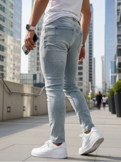 Svetlomodré slim fit rifle s odreninami