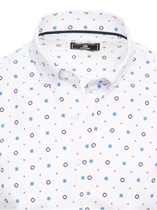 Biela pánska košeľa s jednoduchým modrým vzorom