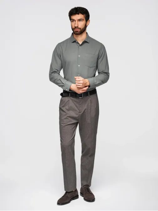 Pánska khaki košeľa s náprsným vreckom V4 K694