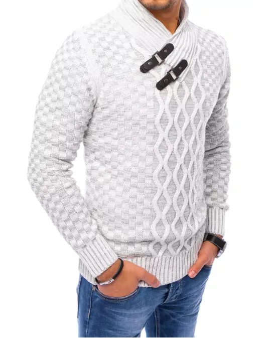 Svetlošedý sveter so zaujímavým golierom