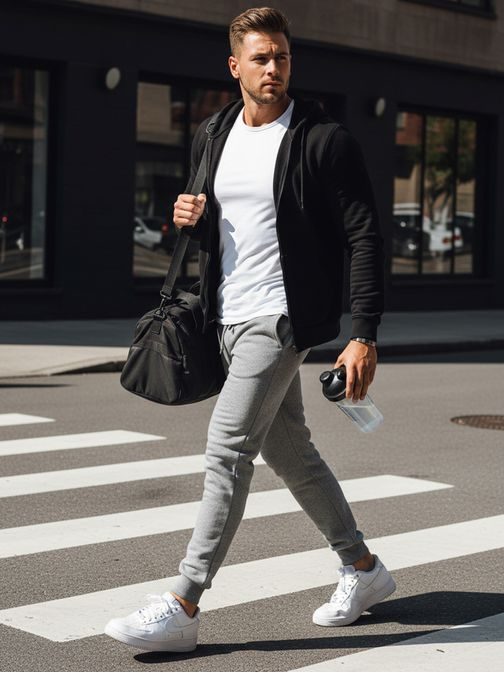 Štýlové tepláky v svetlošedej farbe