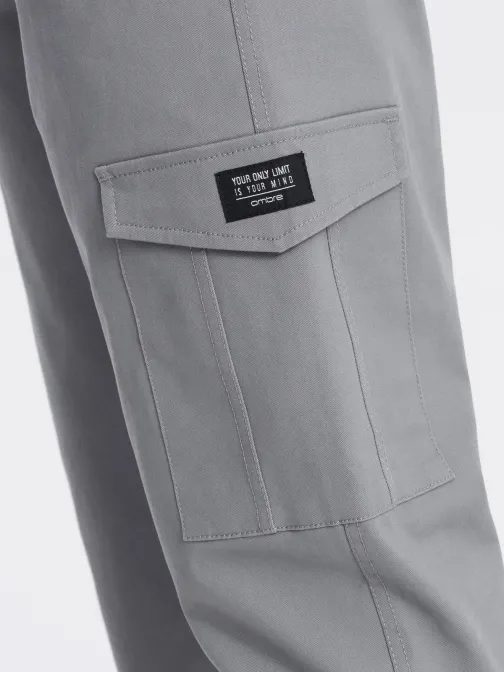 Šedé moderné pánske cargo nohavice V4 PACG-0189