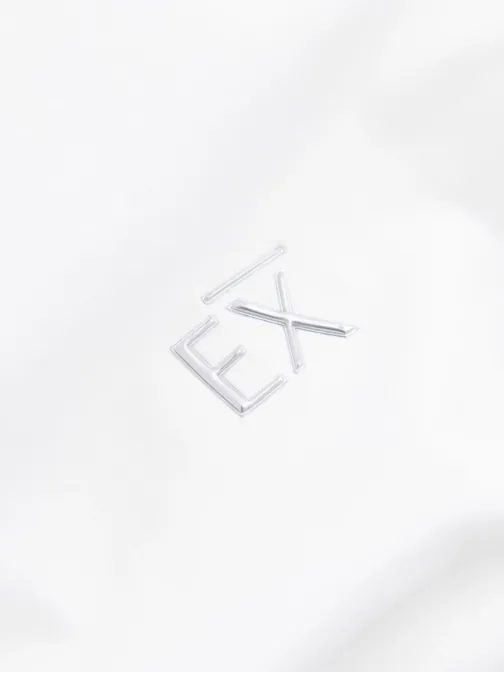 Trendy biele tričko s dlhým rukávom a s logom V2 LSBC-0124