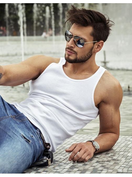 Jednofarebné biele tielko