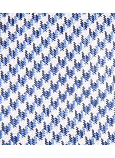Bílá kravata s modrým vzorem