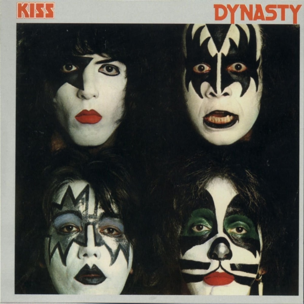Universal Kiss - Dynasty, CD