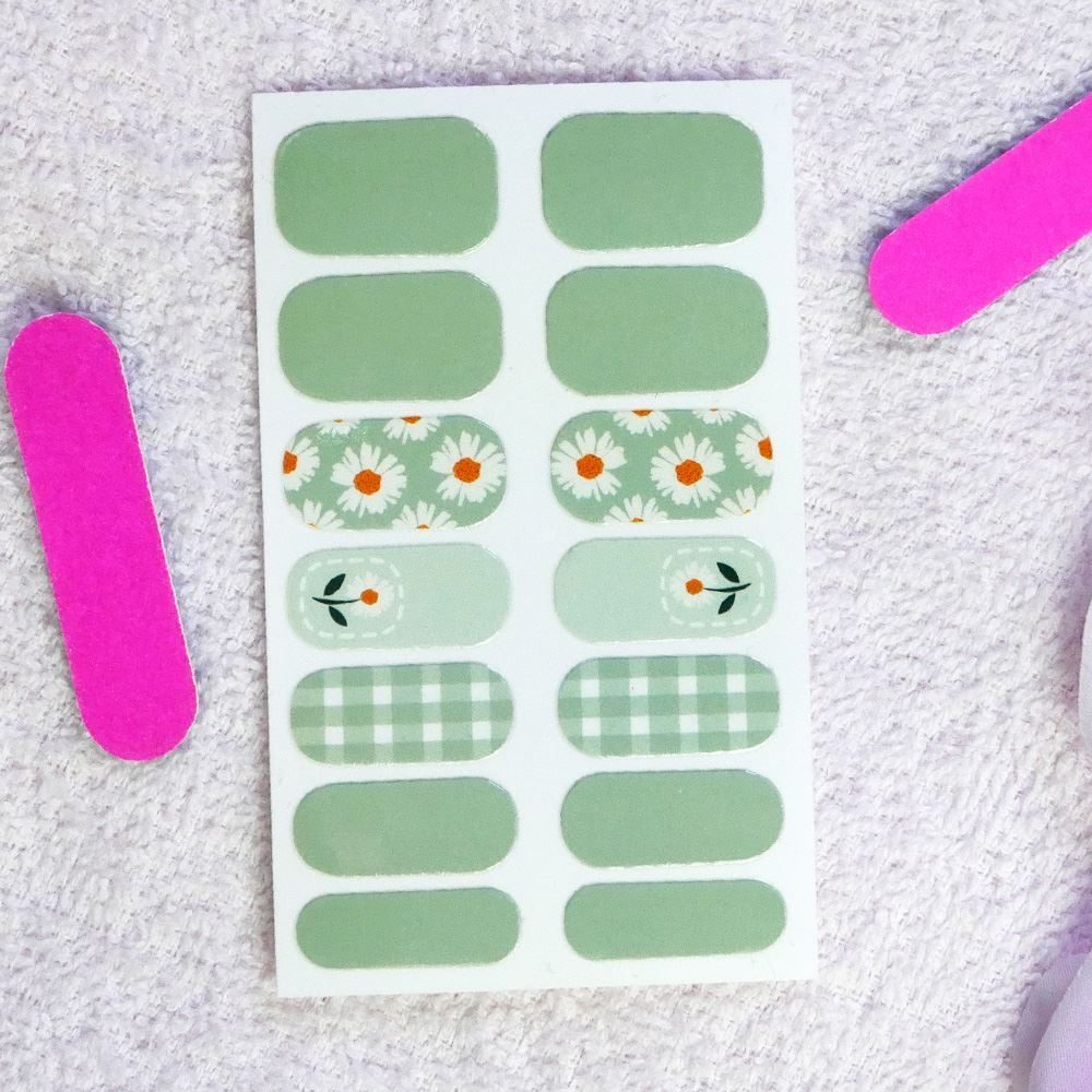 Popron.cz Samolepky na nehty - zelené kytičky