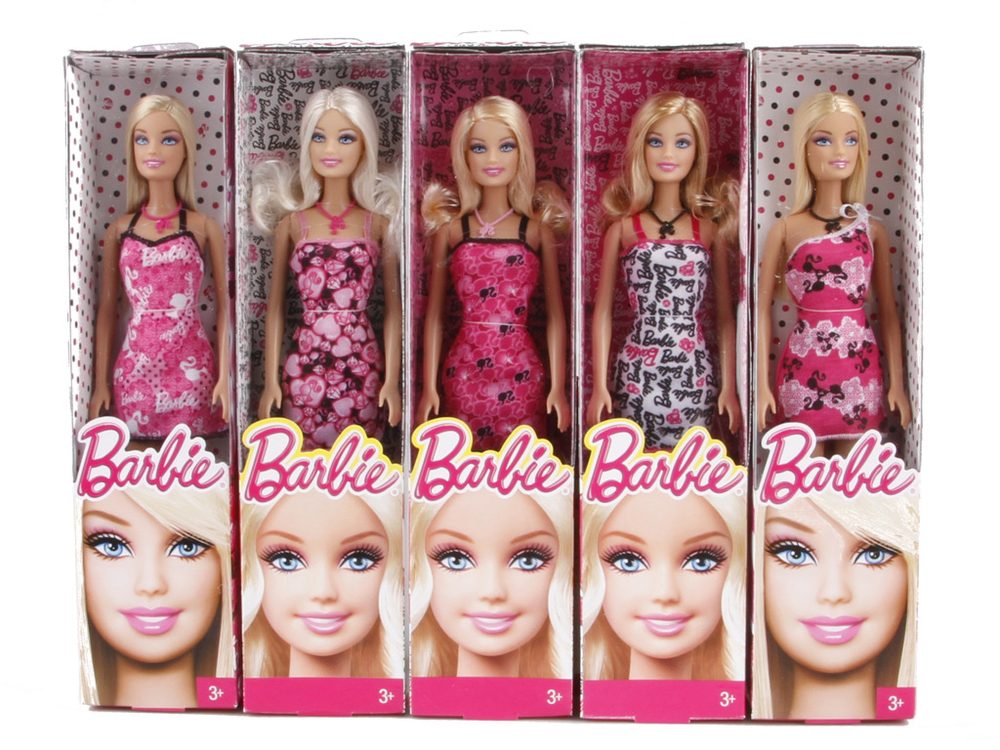 Mattel Barbie Barbie v šatech