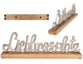 Stříbrný nápis, Lieblingsplatz na dřevěném podstavci