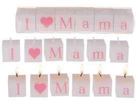 Sviečky s nápisom: „Milujem mamu“