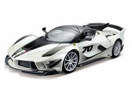 Bburago 1:18 Ferrari TOP FXX-K EVO No.70 (white/black)