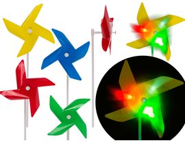 Barevný větrník s 3 LED, mění barvy, výška: 28 cm, na plastové tyčce, 4 různé barvy.