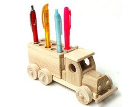 Ceeda Cavity - Dřevěný stojánek na tužky pro děti - Nákladák