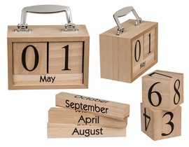 Dřevěný kalendář, kufřík