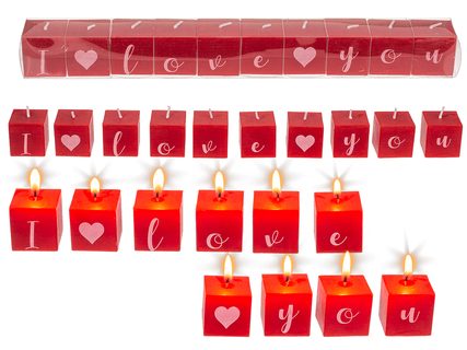 Štvorcové sviečky s písmenami: Milujem ťa