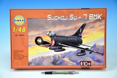 Model Suchoj SU - 7 BMK v krabici 35x22x5cm Cena za 1ks