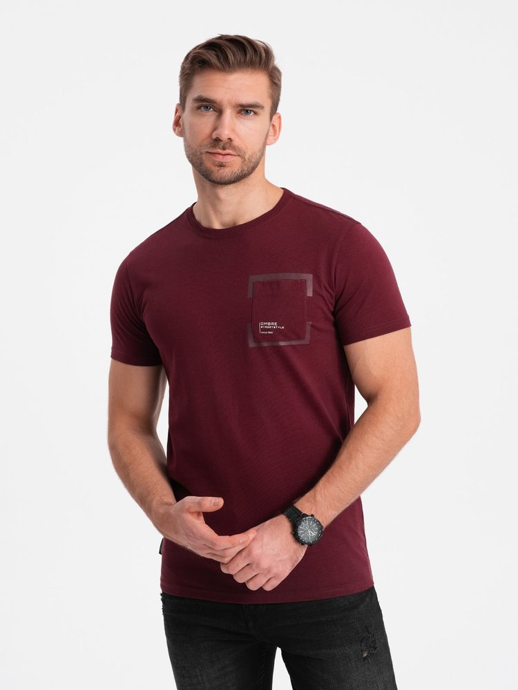 Levně Ombre Clothing Zajímavé tričko s ozdobnou kapsou bordó V2 TSPT-0154