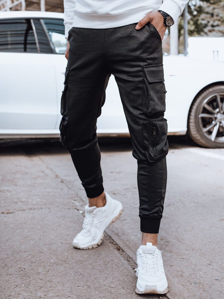 Levně Dstreet Jedinečné černé kapsáčové jogger kalhoty